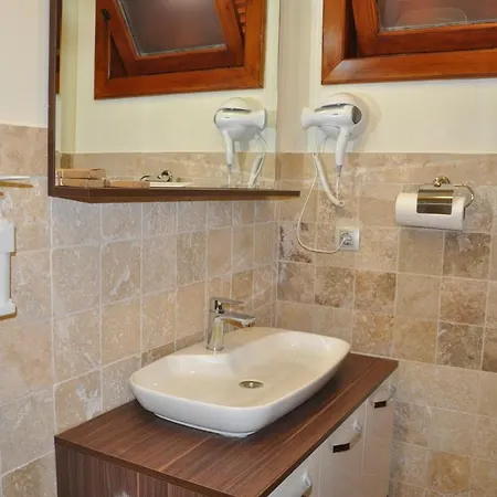 Tarihi Kumbaba Hotel